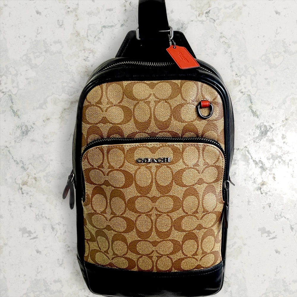 Graham Pack in Signature Canvas